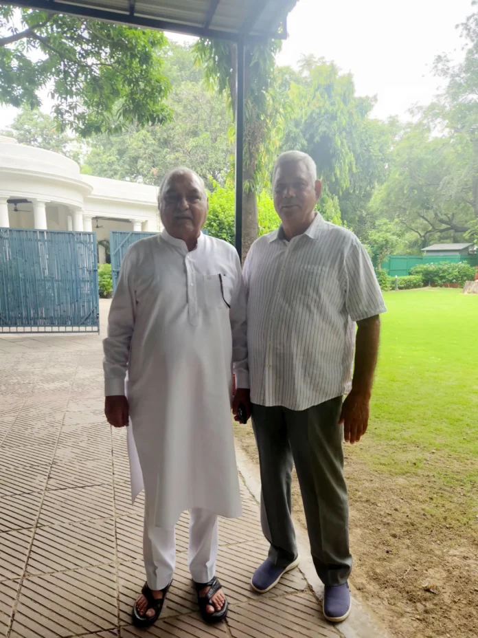Discussion on confusion in compensation distribution in Southern Haryana, DAP shortage and organization Discussion on confusion in compensation distribution in Southern Haryana, DAP shortage and organization