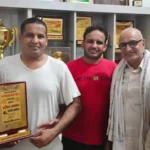 Bhiwani News : स्वर्ण पदक विजेता मुक्केबाज जैस्मिन के परिजनों को किया सम्मानित : कमल सिंह प्रधान