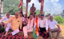 Bhiwani News : स्वतंत्रता सेनानी पं. नेकीराम शर्मा चौक के सुधारीकरण की मांग को लेकर किया अर्धनग्न प्रदर्शन