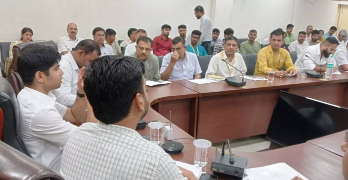 It is the effective responsibility of the duty magistrate to maintain law and order in CET DC