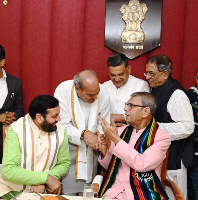 MLA Laxman Singh Yadav congratulated the new Governor Prof. Asim Kumar Ghosh