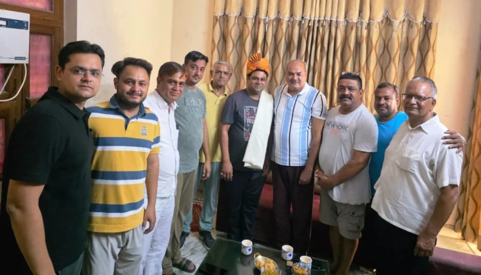 MLA Laxman Yadav welcomed the newly elected head of Saini Sabha