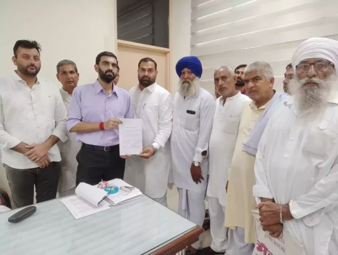 Jind News : भारत-अमेरिका ट्रेड डील में नॉनवेज मिल्क के विरोध में एसडीएम को सौंपा ज्ञापन