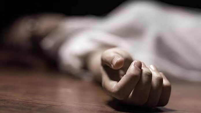 Jind News: जींद में मंदिर के पास पड़ा मिला व्यक्ति का शव, सिर व मुंह पर चोट के निशान