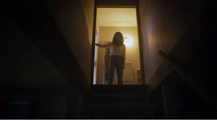 Netflix Horror Alert: इस हॉरर फिल्म ने नेटफ्लिक्स पर मचाई दहशत, डर से कांप उठेंगे आप 
