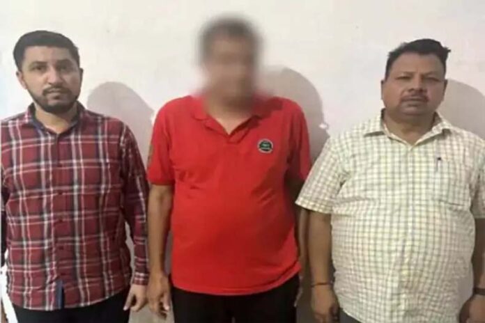 Palwal News: पलवल में सीएमओ 1 लाख रुपए की रिश्वत लेता गिरफ्तार