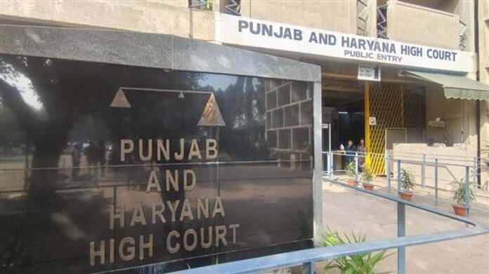 Punjab-Haryana High Court News: हरियाणा में पटवारियों को भ्रष्ट बताने वाली सूची पर हाईकोर्ट ने हरियाणा सरकार से जवाब किया तलब Punjab-Haryana High Court News: हरियाणा में पटवारियों को भ्रष्ट बताने वाली सूची पर हाईकोर्ट ने हरियाणा सरकार से जवाब किया तलब