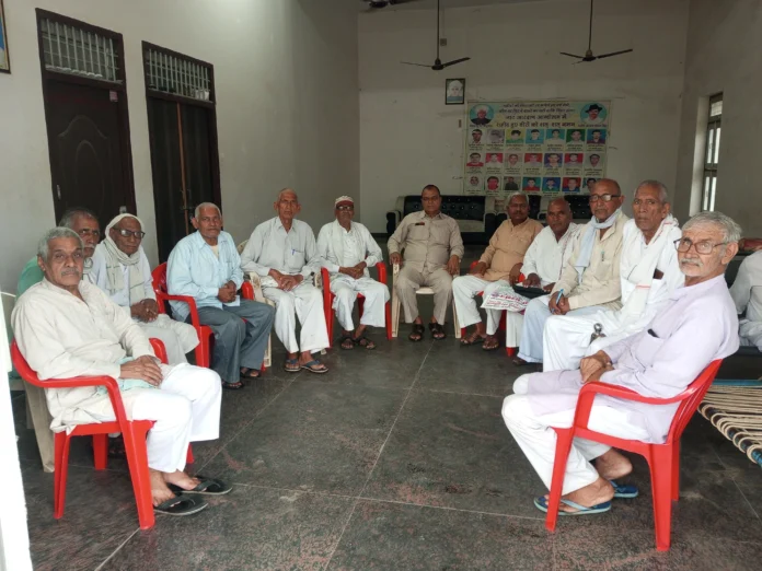 Retired employees will protest at the Deputy Commissioner's office on the 15th