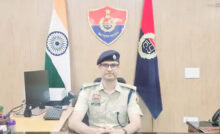 Rewari News: रेवाड़ी में कंट्रोल रूम से आई कॉल को रिसीव नहीं करने पर 2 पुलिसकर्मी सस्पेंड, 2 एसपीओ बर्खास्त