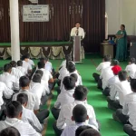 Bhiwani News : एमडी वरिष्ठ माध्यमिक विद्यालय नीमड़ीवाली स्कूल में विद्यार्थियों को सडक़ सुरक्षा का पढ़ाया पाठ