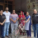 Rotary Club Palwal Sanskar presented a bicycle to a girl