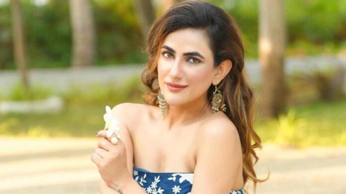 Ruchi Gujjar पर टूटा कानूनी कहर! डायरेक्टर मान सिंह ने ठोका 10 करोड़ का मानहानि का मुकदमा