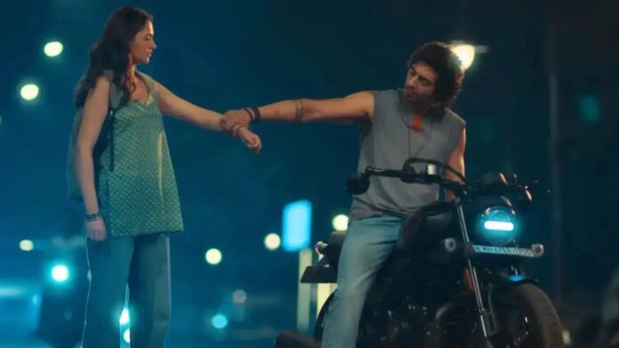 Saiyaara Day 2 India Box Office: सैयारा का दूसरा दिन सुपरहिट, थिएटरों की कम स्क्रीनिंग ने रोकी रफ्तार