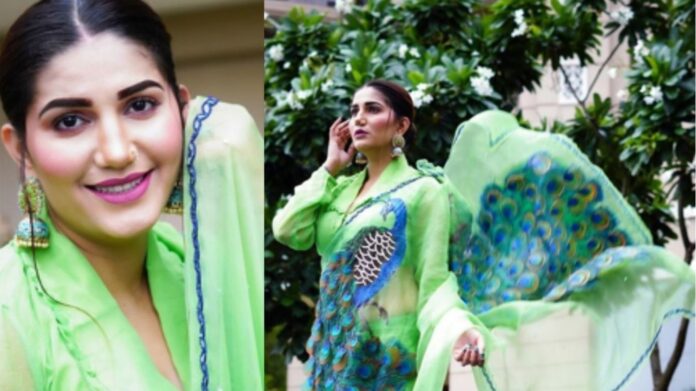 Sapna Choudhary Dance: हवा कसूती सै’ में सपना का बिंदास अंदाज, वायरल वीडियो ने मचाया तहलका