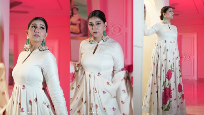 Sapna Choudhary Dance: "यार विलेजर" पर सपना का तूफानी डांस वायरल, वीडियो देख थिरकने लगे फैंस