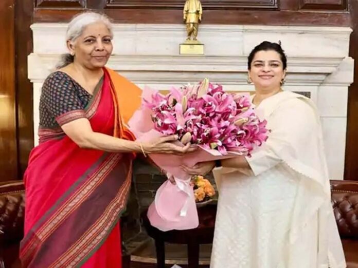 Haryana News: हरियाणा की महिला एवं बाल विकास मंत्री श्रुति चौधरी ने केंद्रीय वित्त मंत्री से की मुलाकात