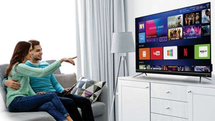 Smart TV: स्मार्ट टीवी कर सकता है आपकी जासूसी