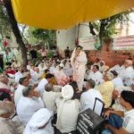 Sunaina Chautala, Ransingh Maan, Sukhwinder Mandhi reached the farmers' protest and accused the government of breaking promises
