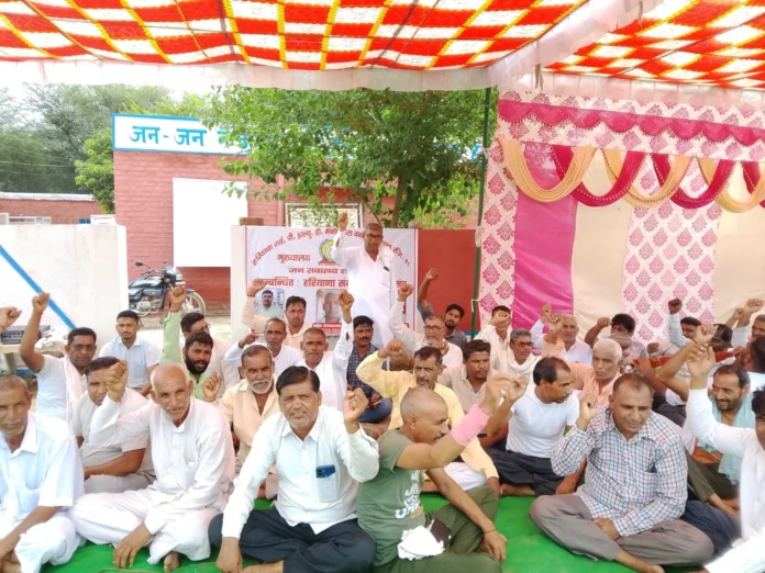 The protest of tubewell operators continued for the second day, slogans were raised against the department
