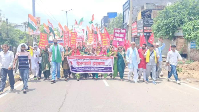 Bhiwani News : राष्ट्रव्यापी हड़ताल में भिवानी में विभिन्न कर्मचारी संगठनों ने लिया भाग