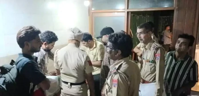 War against drugs Excise department raided two famous dhabas of Zirakpur, about 20 bottles of illegal liquor seized