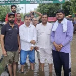 Water in hospitals, water in homes, water on roads, where should people go Pankaj Dawar