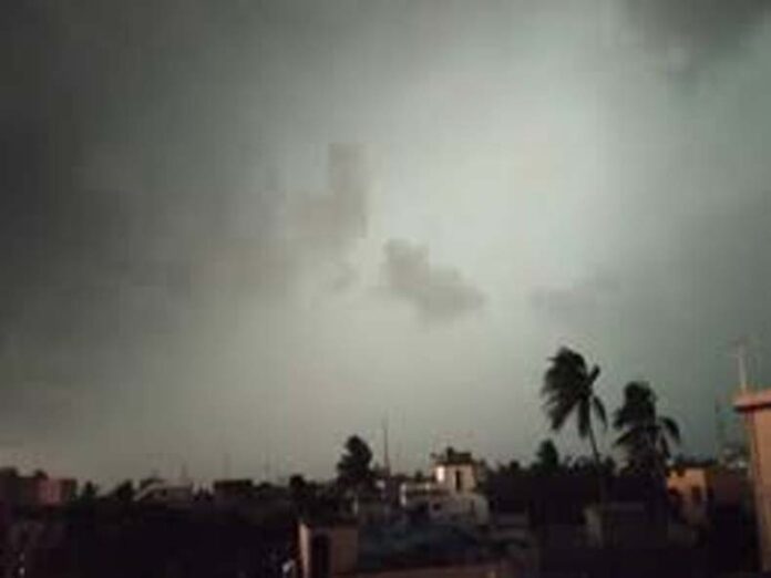Haryana Weather Update: हरियाणा में कल बारिश का येलो अलर्ट, आज 16 जिलों में बारिश की संभावना
