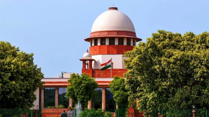Supreme Court: शीर्ष अदालत बिहार मतदाता सूची में संशोधन को चुनौती देने वाली याचिकाओं पर कल करेगी सुनवाई Supreme Court