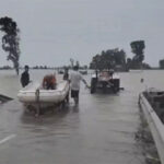 Punjab Flood Situation : पंजाब में बाढ़ की स्थिति गंभीर, नाव बनी लोगों का सहारा