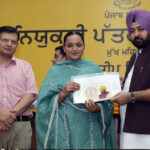 Punjab News Hindi : प्रदेश का हर कर्मचारी ईमानदारी से काम करे : हरदीप सिंह