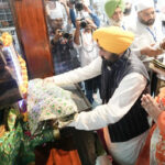 Punjab News : श्री गुरु ग्रंथ साहिब सभी धर्मों का प्रतिनिधित्व करता है : सीएम