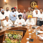 Punjab Breaking News : पंजाब सरकार मंडियों में कैलिब्रेटेड नमी मीटर लगाएगी
