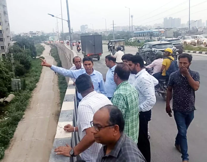 Commissioner Pradeep Dahiya visited the low-lying areas to get permanent relief from waterlogging in Gurugram