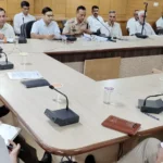 Mahendragarh News : "हर घर तिरंगा" अभियान को लेकर डीसी डॉ. विवेक भारती ने ली बैठक