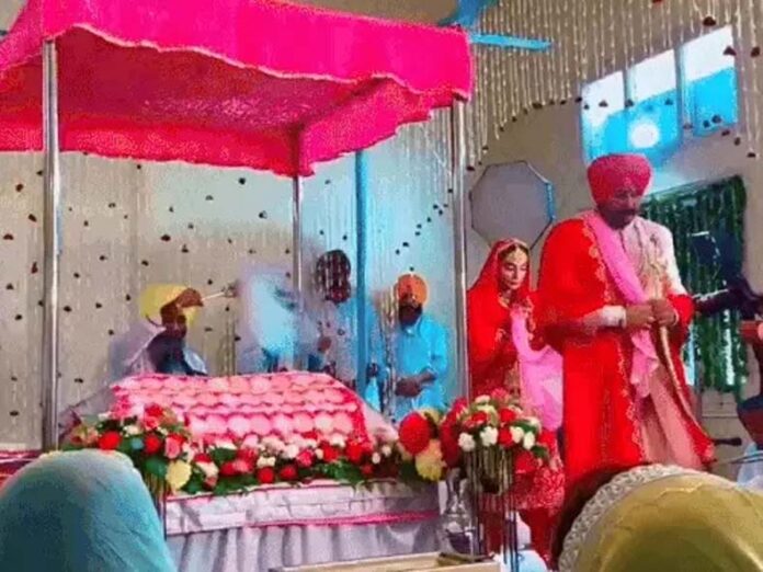 Congress Leader Divyanshu Buddhiraj Marriage: दिव्यांशु बुद्धिराजा ने डॉ. आयना गिल संग लिए लावां फेर Congress Leader Divyanshu Buddhiraj Marriage: दिव्यांशु बुद्धिराजा ने डॉ. आयना गिल संग लिए लावां फेर