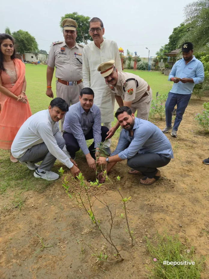 Faridabad News : ‘एक पेड़ मां के नाम’ अभियान करता है ‘मां’ के प्रति सम्मान और कृतज्ञता की भावना को मजबूत : अनिल यादव