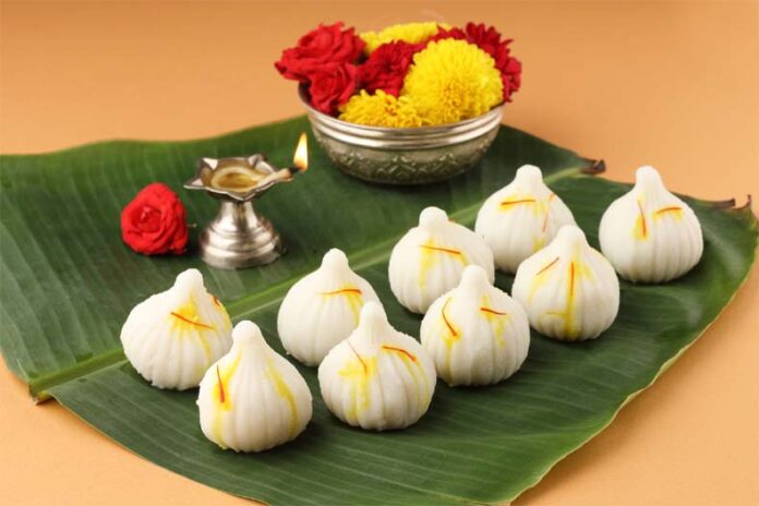 Ganesh Chaturthi Special: गणेश चतुर्थी पर बनाएं बप्पा के पसंदीदा व्यंजन