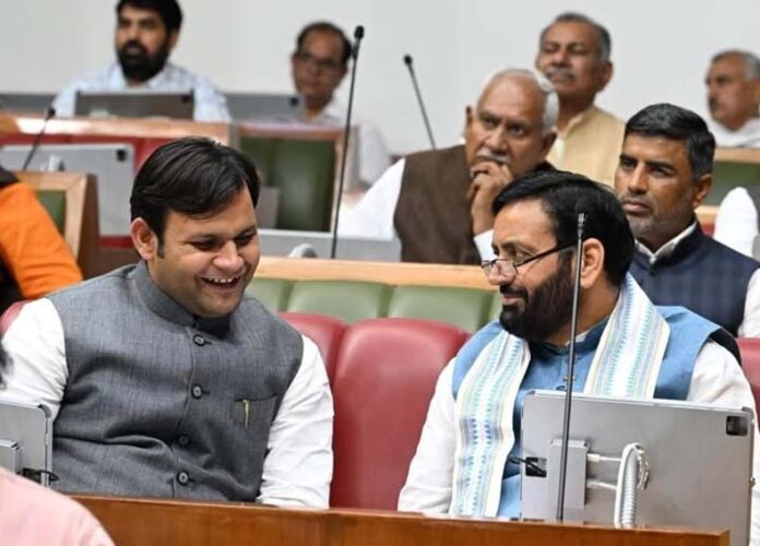 Haryana News: हरियाणा के सभी विभागों में खिलाड़ियों के लिए रिजर्वेशन की मांग को लेकर सीएम से मिलेंगे खेलमंत्री Haryana News: हरियाणा के सभी विभागों में खिलाड़ियों के लिए रिजर्वेशन की मांग को लेकर सीएम से मिलेंगे खेलमंत्री