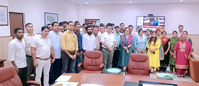 Jind News : एचकेआरएनएल कर्मियों ने वीसी को सौंपा ज्ञापन