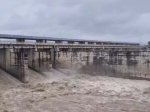 Kurukshetra News: कुरुक्षेत्र में पुलिस कर्मियों पर युवक से मारपीट करने का आरोप