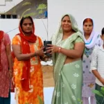 Bhiwani News : भिवानी में सामाजिक संस्था ने बहन दिवस को दिया पर्यावरण संरक्षण का स्वरूप