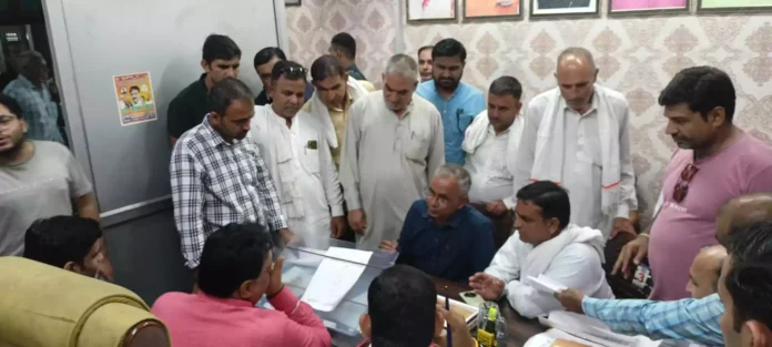 Janta Darbar : डिप्टी स्पीकर ने जनता दरबार लगाकर सुनी समस्याएं