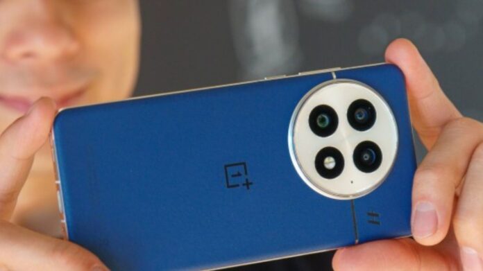 साल के अंत में लॉन्च होगा OnePlus 15, फीचर्स सुनकर दंग रह जाएंगे आप