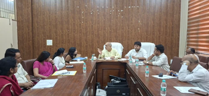 Faridabad News : बल्लभगढ़ विधानसभा के स्कूल और कॉलेज के मुखियाओं के साथ समीक्षा बैठक : मूलचंद शर्मा