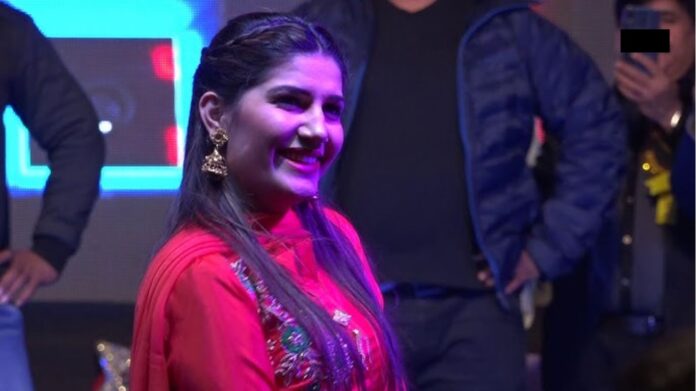 Sapna Choudhary Dance: लाड पिया के पर सपना चौधरी का धमाकेदार डांस, वीडियो ने इंटरनेट  पर मचाई धूम 