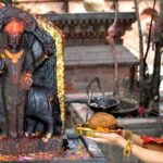 Shanidev Pooja: जानें कैसे करें शनिदेव की पूजा