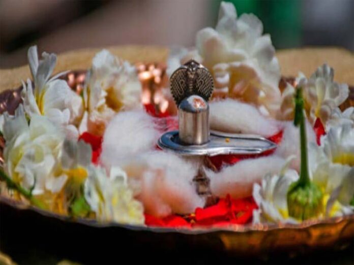 Shiv Puja: सोमवार शाम के समय शिव पूजन करना होता है अत्यंत फलदायी