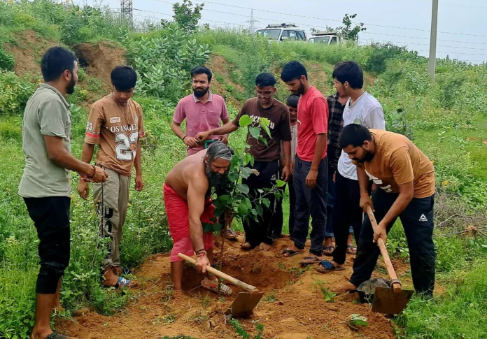 Shiv Shakti Jan Kalyan Seva Trust inaugurated the Forest Festival Bhiwani News : शिव शक्ति जनकल्याण सेवा ट्रस्ट ने वन महोत्सव का किया शुभारंभ