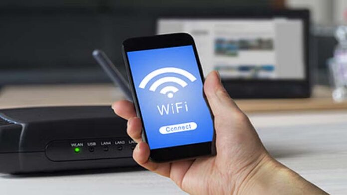 Home WiFi Speed: धीमा इंटरनेट बन सकता है परेशानी का कारण, स्पीड बढ़ाने के लिए अपनाए यह टिप्स