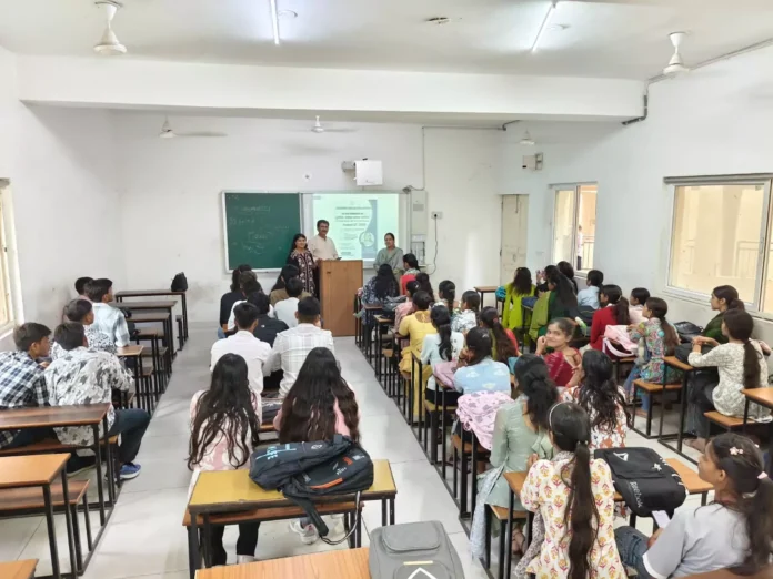 Awarness Program : बाल शोषण को लेकर विद्यार्थियों को किया जागरूक